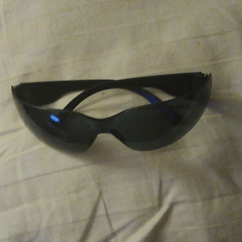 Sunglasses - Picture 2 of 3